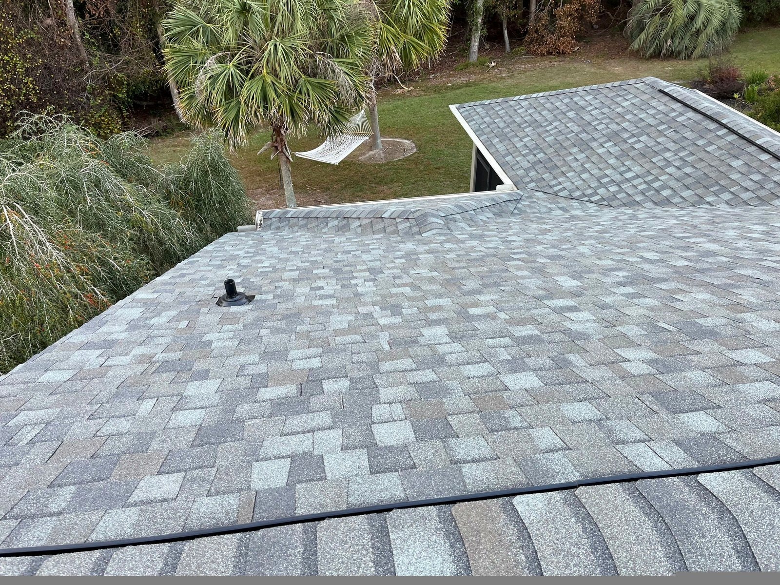 Completed architectural shingle roof on home in Bluffton SC